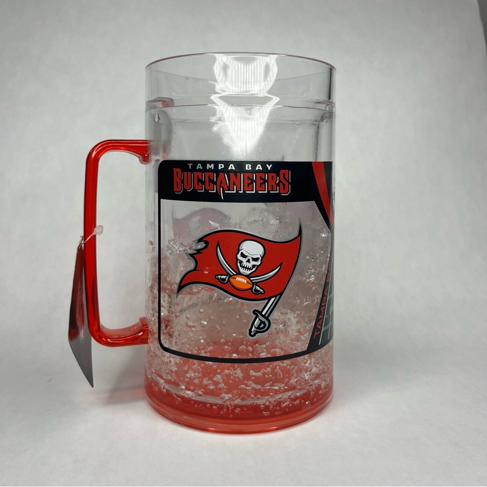 NWT Tampa Bay Buccaneers Plastic Crystal Freezer Mug